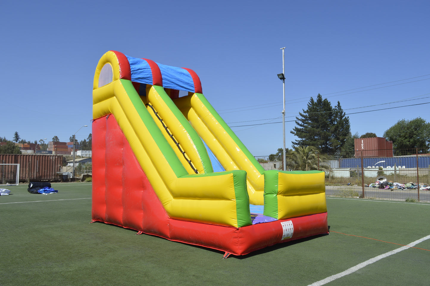 TOBOGAN INFLABLE ROJO AMARILLO